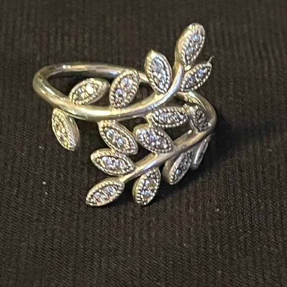 Pandora Sparkling Leaves Ring - 925 Silver - Size 8.5 - Includes Original Box - Picture 6 of 13